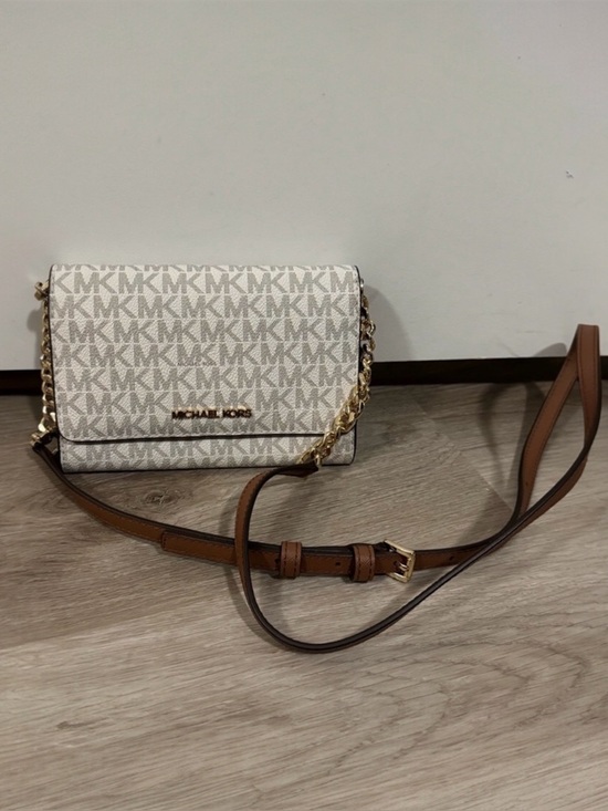 Michael Kors Handbags - Michael Kors MK Signature Vanilla Crossbody Chain Strap Convertible Wallet Bag
